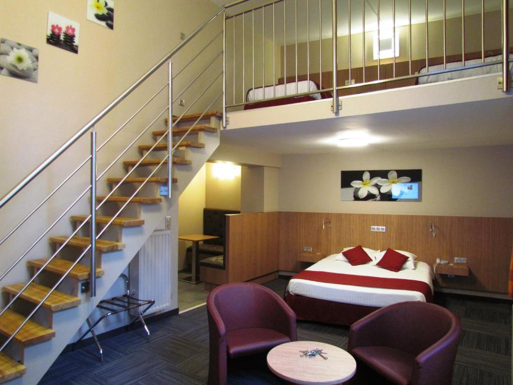 Infotel Mons Room photo